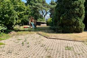 4-Zimmerwohnung mit ca. 620 qm eigenem Gartenparadies und Garage in Köln-Holweide! – 51067 Holweide, Köln – Vorschaubild 27