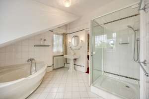 Repräsentative Villa in Bestlage mit Panoramablick über Bonn – Die vollständige Adresse der Immobilie erhältst du vom Anbieter., 53123 Duisdorf, Bonn – Vorschaubild 31