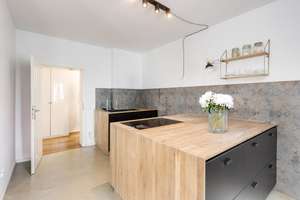 Altbaucharme trifft Moderne – vermietete 4-Zimmer-Wohnung mit zwei Balkonen an der Isar – Schäftlarnstr. 160, 81371 Thalkirchen, München – Vorschaubild 2
