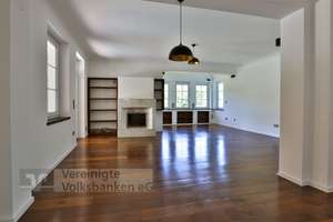 Unternehmer Villa in exponierter Sonnenlage von Calw – Die vollständige Adresse der Immobilie erhältst du vom Anbieter., 75365 Calw – Vorschaubild 13
