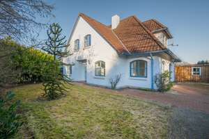 NEUER PREIS! GROßES EINFAMILIENHAUS ZENTRAL IN FRIEDEBURG – Die vollständige Adresse der Immobilie erhältst du vom Anbieter., 26444 Friedeburg – Vorschaubild 6