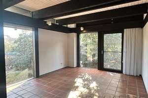 NEUWARMBÜCHEN (FELDRAND): FREISTEHENDES HOLZSTÄNDERHAUS MIT EINLIEGER-WHG AUF PARKÄHNL. GRUNDSTÜCK – Die vollständige Adresse der Immobilie erhältst du vom Anbieter., 30916 Isernhagen – Vorschaubild 11