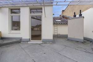 Stilvolles Gründerzeithaus mit 341m² Wohnfläche verteilt auf drei Wohneinheiten im Bonner Zentrum – Die vollständige Adresse der Immobilie erhältst du vom Anbieter., 53111 Bonn-Zentrum, Bonn – Vorschaubild 80