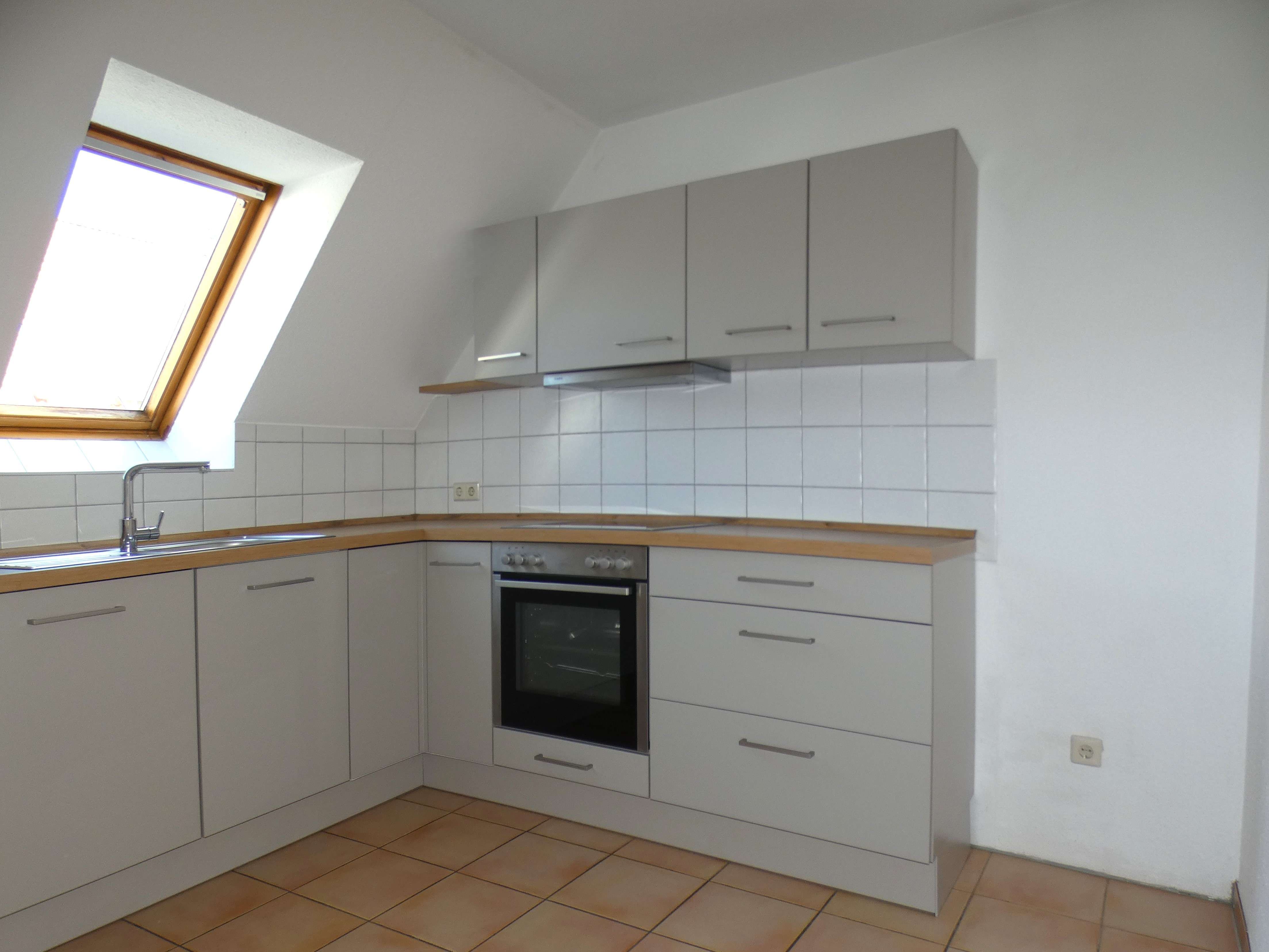 Immobilie in Langenau - ZENTRAL & RUHIG: 3-Zimmer-Maisonettewohnung mit Südbalkon und TG-Stellplatz in Langenau zu verkaufen - Bild 2