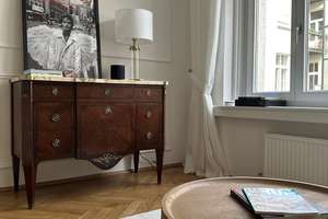 Möbliert: Exklusive Altbauwohnung im Herzen des Glockenbachviertels – Hans-Sachs-Straße 12, 80469 Glockenbach, München – Vorschaubild 2