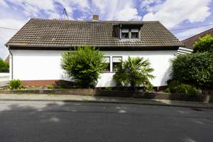 Neuer Preis: Einfamilienhaus mit großzügiger Terrasse in Top-Lage von Godramstein – Die vollständige Adresse der Immobilie erhältst du vom Anbieter., 76829 Landau-Godramstein, Landau in der Pfalz – Vorschaubild 5