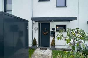 Reiheneckhaus in ruhiger Feldrandlage – Die vollständige Adresse der Immobilie erhältst du vom Anbieter., 63454 Mittelbuchen, Hanau – Vorschaubild 1