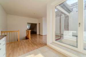 Rarität! Mit Aufzug! Großzügige Maisonette-Wohnung mit Dachterrasse in der Rostocker Altstadt – Die vollständige Adresse der Immobilie erhältst du vom Anbieter., 18055 Stadtmitte, Rostock – Vorschaubild 7