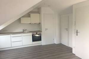 Stilvolle DG-Wohnung zum Wohnen und/oder Arbeiten – Lahnstraße 24, 65195 Rheingauviertel / Hollerborn, Wiesbaden – Vorschaubild 4