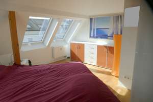 Fast neu!! Charmante Maisonette mit Terrasse und Domblick