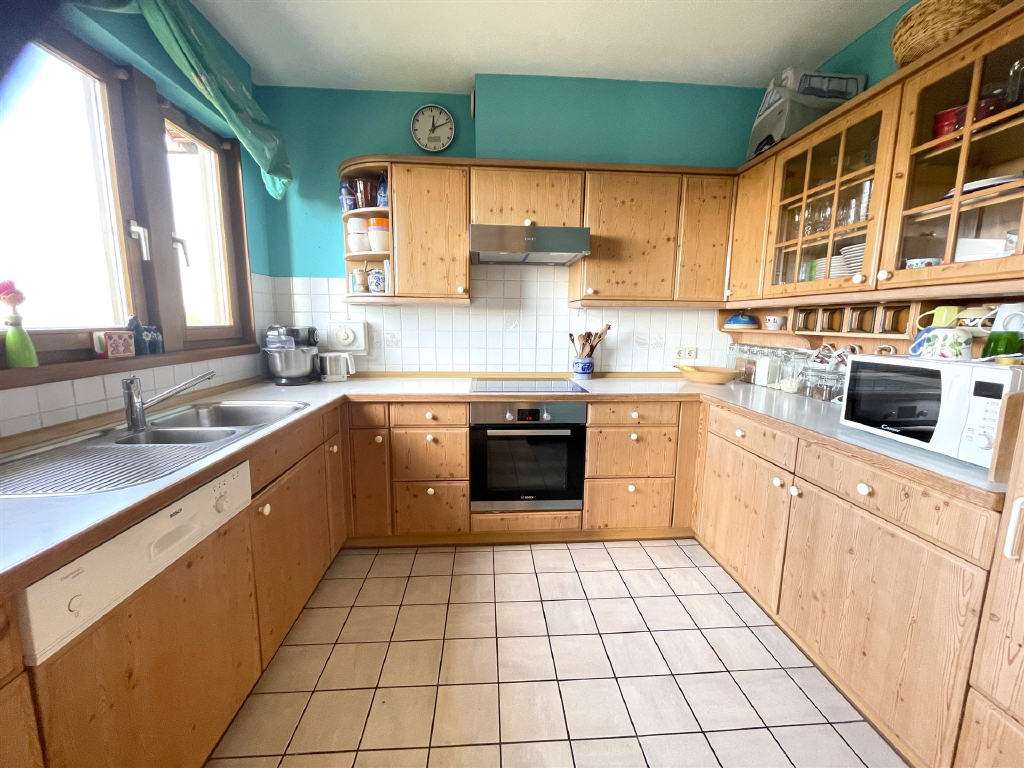 Immobilie in Bad Bellingen - Unverbaubare Fernsicht bis zu den Vogesen - Bild 1