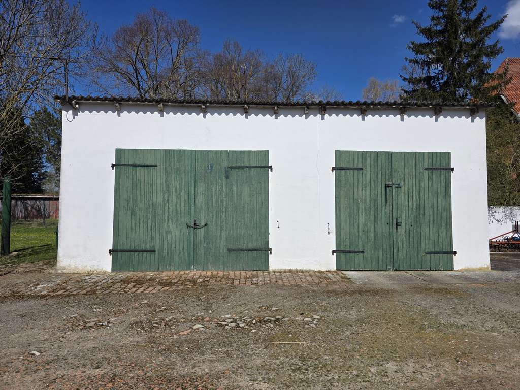 Immobilie in Uehrde - Schöner ruhiger Resthof mit 2 Wohneinheiten, Scheune und Stallungen - Bild 4