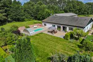 EFH mit überdachtem Pool in Alleinlage // Rügen // Großer Garten // Preis-Leistungs-Highlight – Rügen (Kreis) – Vorschaubild 4