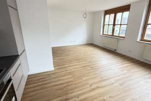 Neu renovierte 3-Zimmer Wohnung in zentraler Lage von Böblingen – Kalkofenstraße 2, 71032 Böblingen – Vorschaubild 3