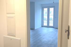 Tolle 2 Zimmer-Wohnung mit Balkon, Einbauküche wartet auf Sie! – Semmelweisstraße 22, 12524 Altglienicke, Berlin – Vorschaubild 4