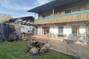 Charmante und vielseitig nutzbare Doppelhaushälfte mit Garten und Garage – Die vollständige Adresse der Immobilie erhältst du vom Anbieter., 83093 Bad Endorf – Vorschaubild 9