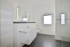 Exklusive 3-Zimmer Dachgeschosswohnung in bester Innenstadtlage von Solingen – Die vollständige Adresse der Immobilie erhältst du vom Anbieter., 42651 Solingen-Mitte, Solingen – Vorschaubild 12