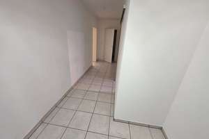 Wohnung mit Loggia, Einbauküche, Kellerbox in Saarbrücken-Eschberg – Die vollständige Adresse der Immobilie erhältst du vom Anbieter., 66121 Eschberg, Saarbrücken – Vorschaubild 5