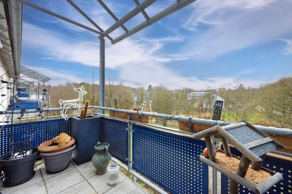 Immobilie in Schwelm - Attraktive Maisonettewohnung mit zwei Balkonen und Garage - Bild 0