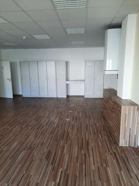 Büro 2 (2)