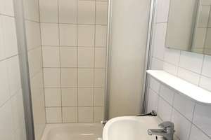 Für Studenten, schönes möbliertes 1-Zimmer Apartment !  Anfragen bitte nur per E-Mail – Katholischer Kirchenplatz 4, 91054 Altstadt, Erlangen – Vorschaubild 12