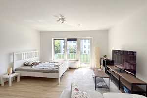 Gemütliche 1-Zimmer-Wohnung mit EBK und Balkon in Woltmershausen – Mellumweg 47, 28197 Bremen – Vorschaubild 1