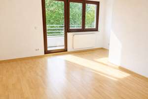 Penthouse-Charakter – Dachgeschosswohnung mit zwei Balkonen und PKW-Stellplatz – Die vollständige Adresse der Immobilie erhältst du vom Anbieter., 52064 Sankt Jakob, Aachen – Vorschaubild 2