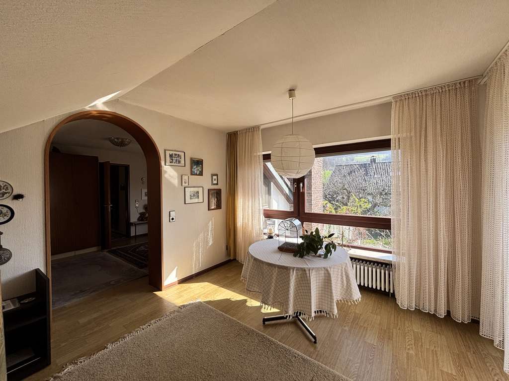 Immobilie in Schlat - Gepflegtes Einfamilienhaus mit 7 Zimmern in Schlat - Bild 4