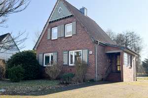 Sanierungsbedürftiges Einfamilienhaus - Haus mit Charakter - bereit für frischen Glanz – Die vollständige Adresse der Immobilie erhältst du vom Anbieter., 25436 Tornesch – Vorschaubild 1