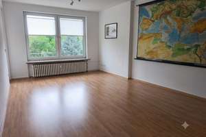 Helle 3-Zimmer-Wohnung in Kassel-Wehlheiden mit gemütlicher Loggia in ruhiger Lage – Die vollständige Adresse der Immobilie erhältst du vom Anbieter., 34121 Wehlheiden, Kassel – Vorschaubild 7