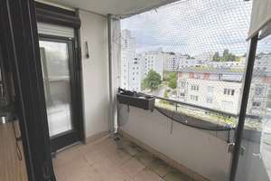 3 ½-Zimmer-Wohnung mit Balkon, Aufzug und Garage!  – Die vollständige Adresse der Immobilie erhältst du vom Anbieter., 70569 Lauchäcker, Stuttgart – Vorschaubild 3