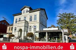 Charmantes Wohn- und Geschäftshaus im Bäderstil – Die vollständige Adresse der Immobilie erhältst du vom Anbieter., 25980 Sylt (Gemeinde) – Vorschaubild 1