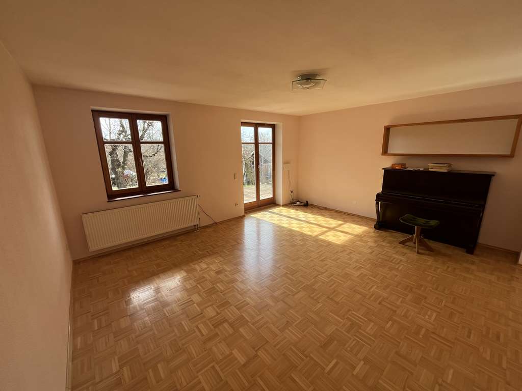 Immobilie in Tiefenbach - Gepflegtes Einfamilienhaus in ruhiger Lage mit großem Garten - Bild 4