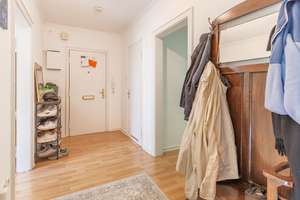 Top-Lage für Kapitalanleger – vermietete 3-Zimmer-Wohnung mit Süd-Loggia in Hamburg-Rotherbaum! – Die vollständige Adresse der Immobilie erhältst du vom Anbieter., 20146 Rotherbaum, Hamburg – Vorschaubild 4
