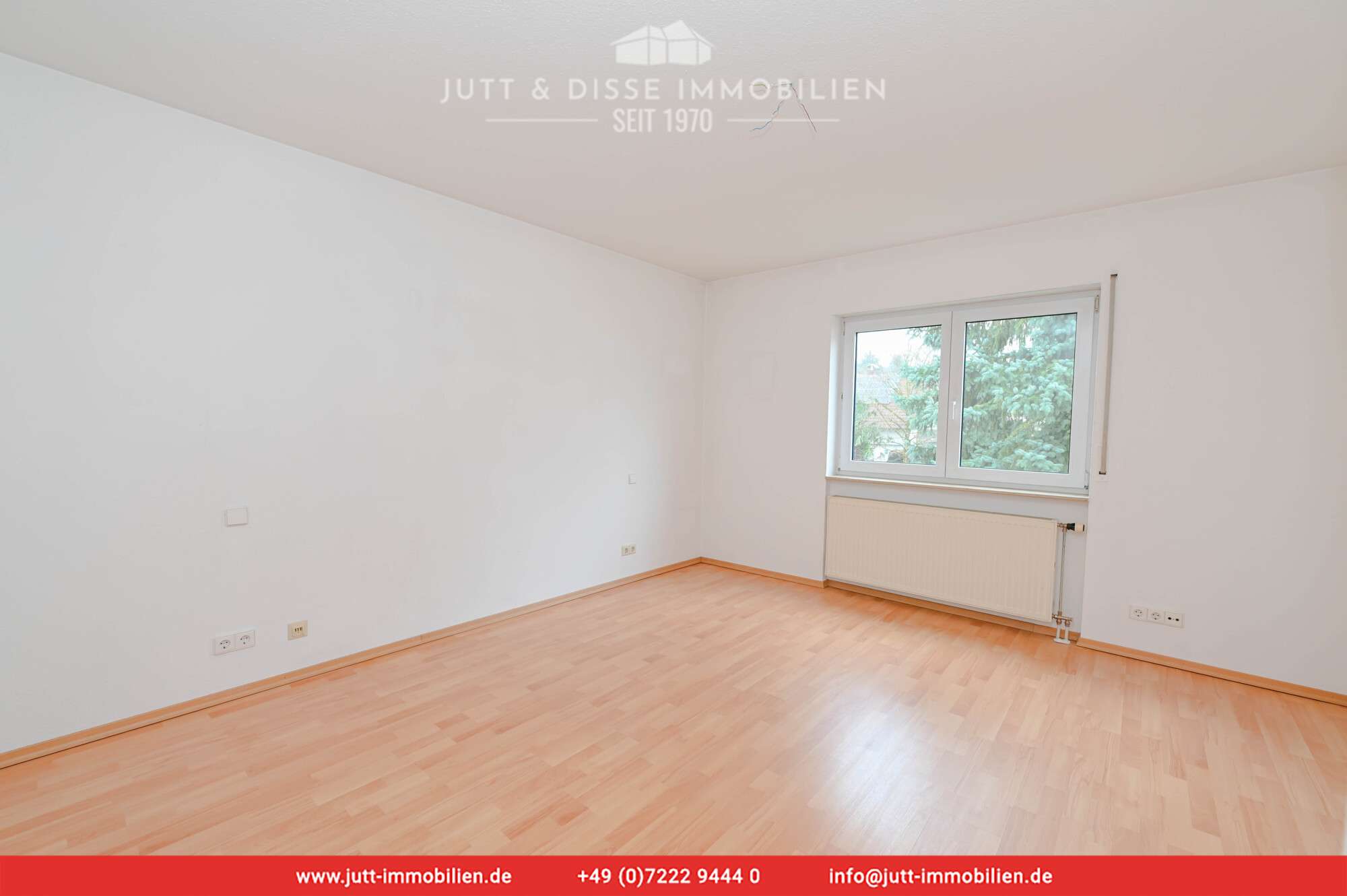 Immobilie in Sinzheim - Gepflegte 4 Zimmerwohnung mit Balkon und Garage zentral in Sinzheim - Bild 1