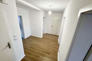 4-Zimmer-Whg., Erstbezug nach Sanierung, gepfl. 6‑Familienhaus, begehrte Lage – Hagedornstraße 2, 45357 Bedingrade, Essen – Vorschaubild 3