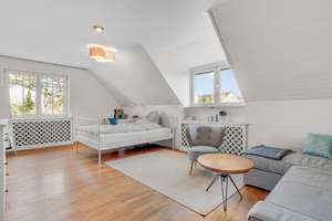 Traumhafte Ruheoase! Elegantes Stadthaus mit 700m² Grundstück, Pool und einzigartigem Garten – Die vollständige Adresse der Immobilie erhältst du vom Anbieter., 90439 St. Leonhard, Nürnberg – Vorschaubild 19