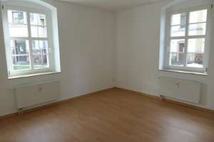 Süße 3-Raum mit schönem Balkon und Laminat in Altchemnitz!!!