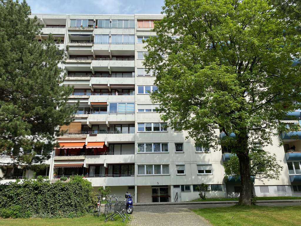 Immobilie in Augsburg - Kapitalanleger aufgepasst - Tolles Appartement über den Dächern von Augsburg - Bild 0