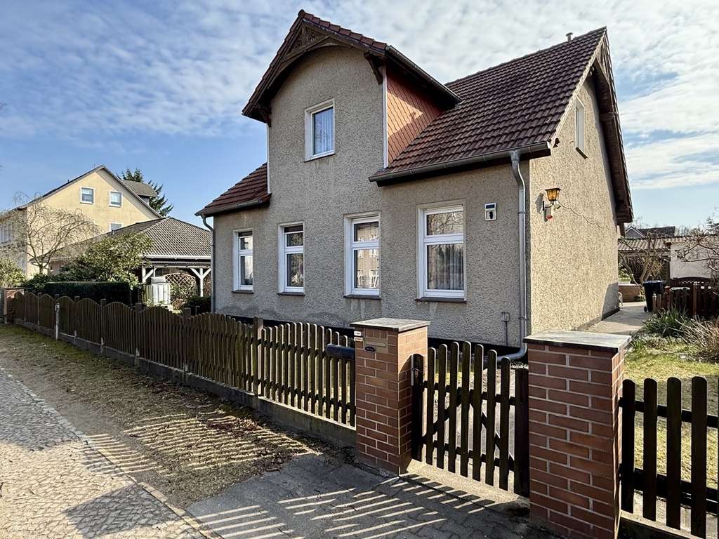 Immobilie in Birkenwerder - -LDIMMOBILIEN.DE- Wohnen mit Geschichte – und Platz für Neues - Bild 0