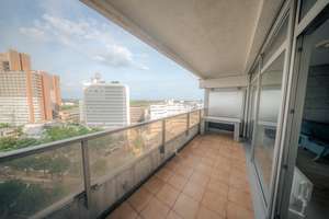 Panoramabalkon mit Dom im Blick in zentraler  Lage  - hier residieren Sie in der 12. Etage – Luxemburger Straße 124, 50939 Sülz, Köln – Vorschaubild 5