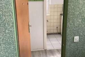 teilmöblierte 1-Zimmer Wohnung in Köln Altstadt & Neustadt-Nord, 1. OG – Domstr. 91, 50668 Altstadt/Nord, Köln – Vorschaubild 2
