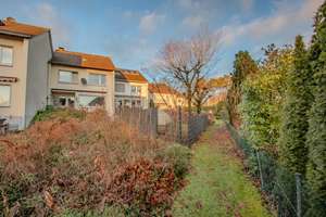 Solide Substanz trifft Gestaltungsfreiheit!
RMH mit Garage + Garten in Bielefeld-Ummeln! – Die vollständige Adresse der Immobilie erhältst du vom Anbieter., 33649 Brackwede, Bielefeld – Vorschaubild 3