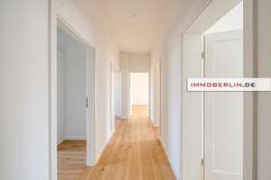 IMMOBERLIN.DE - Ersteinzug nach Sanierung: Stilvolle Altbauwohnung mit Südwestloggia – Die vollständige Adresse der Immobilie erhältst du vom Anbieter., 12169 Steglitz, Berlin – Vorschaubild 10