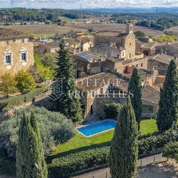19. Jahrhundert Bauernhaus zum Verkauf in Orriols, Alt Empordà, Girona