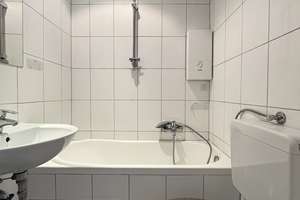 *SCHLÜSSELFERTIGE DG WOHNUNG IN GOLZHEIM* - 3 ZI WOHNUNG – Seydlitzstr 3, 40476 Golzheim, Düsseldorf – Vorschaubild 5