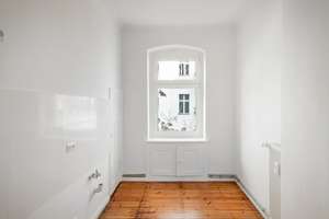 Stilvolle 2-Zimmer-Altbauwohnung mit Blick zum Maybachufer – Die vollständige Adresse der Immobilie erhältst du vom Anbieter., 12047 Neukölln (Ortsteil), Berlin – Vorschaubild 4