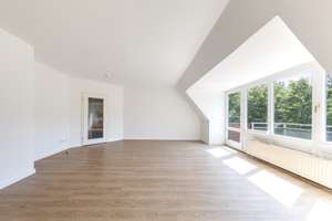 Lichtdurchflutete Maisonette mit Südbalkon im grünen Hamburg-Rissen – Wolferskamp 25, 22559 Rissen, Hamburg – Vorschaubild 3