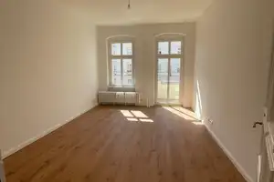 +++Geräumige 3-Zimmer-Wohnung in Neukölln – Stilvoll Saniert & Lichtdurchflutet – Berlin – Vorschaubild 2