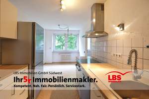 Helle 4-Zimmer-Wohnung mit zwei Balkonen und Entwicklungspotenzial – Die vollständige Adresse der Immobilie erhältst du vom Anbieter., 76187 Knielingen, Karlsruhe – Vorschaubild 4